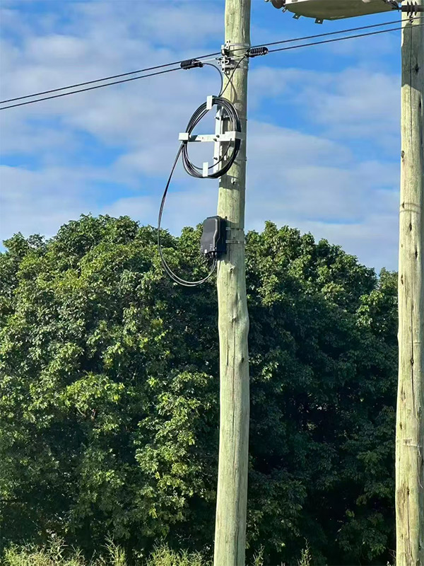 Soluciones de conexión de fibra óptica — Caso 1: Solución confiable de red de fibra aérea con caja de terminación de fibra