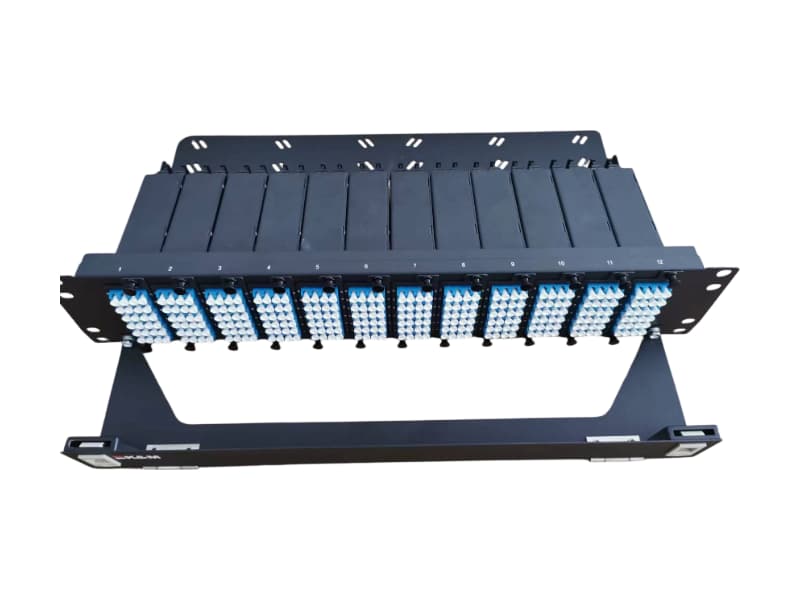 MPO/MTP Patch Panel View 3